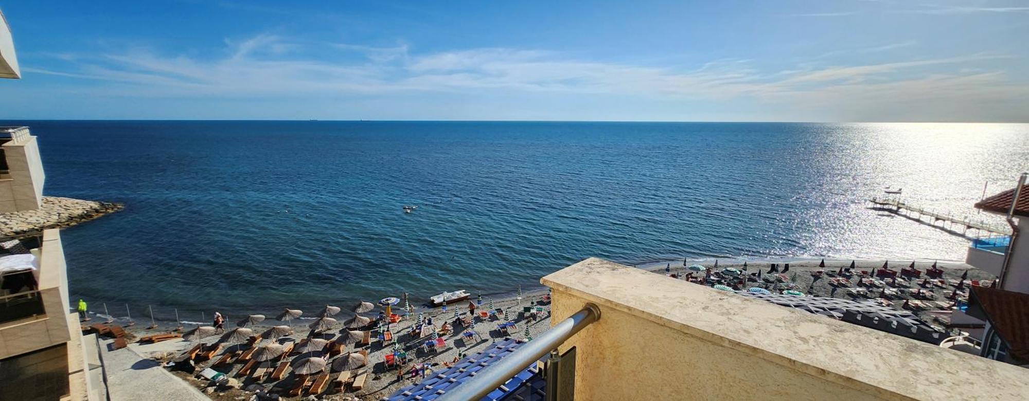 La Dolce Vita Durres Ngoại thất bức ảnh